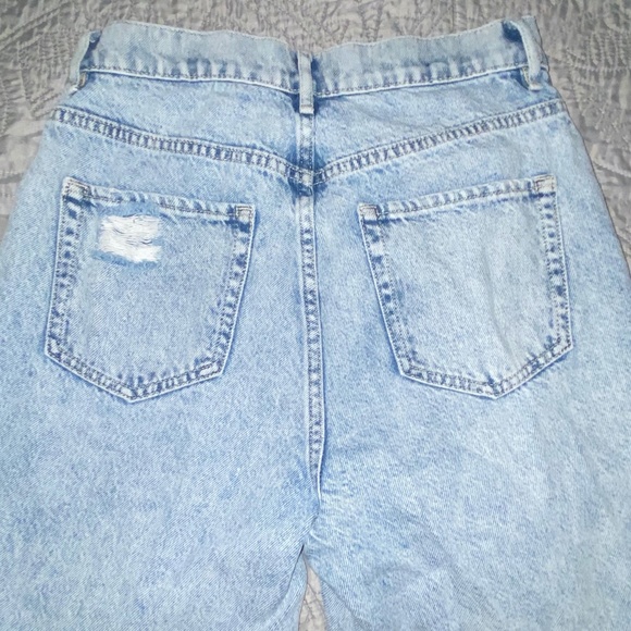 Pacsun Distressed Light High Waisted Straight Leg Jeans - Size 28 - Picture 10 of 11